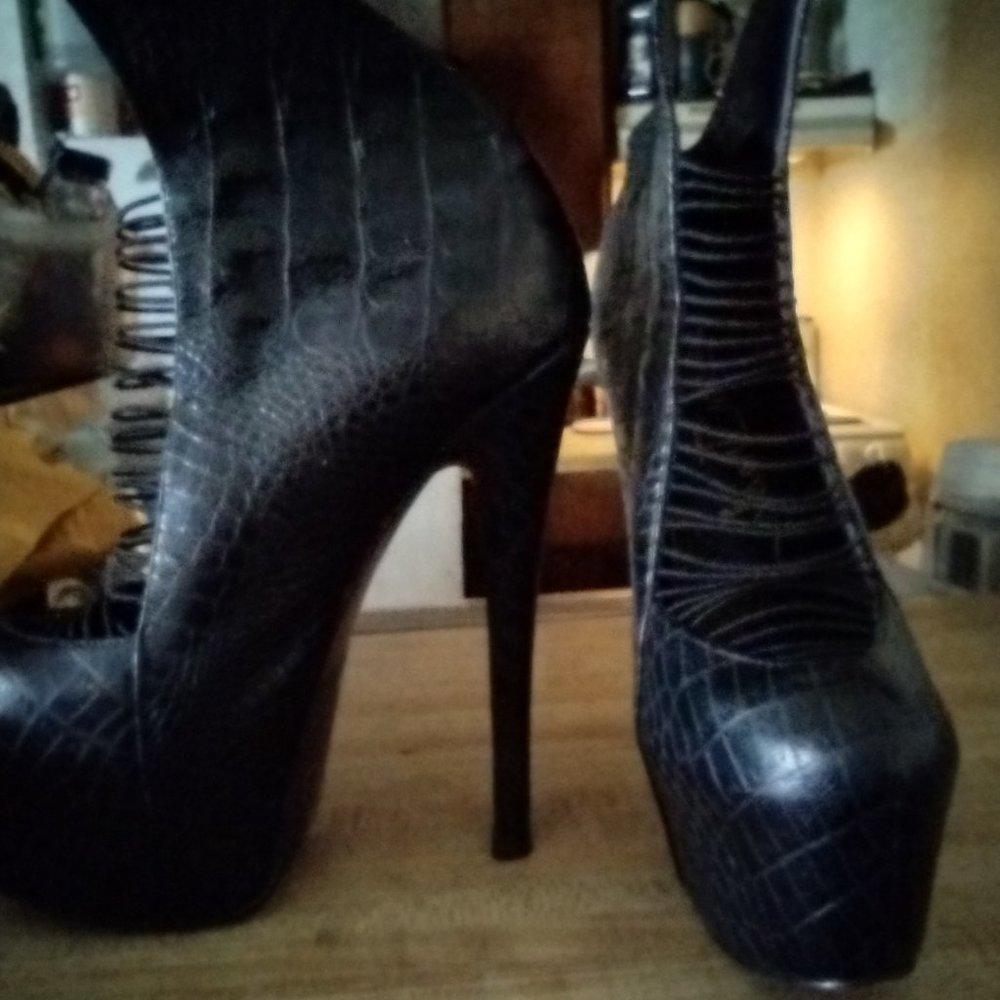 London Trash Crime Ankle Boots